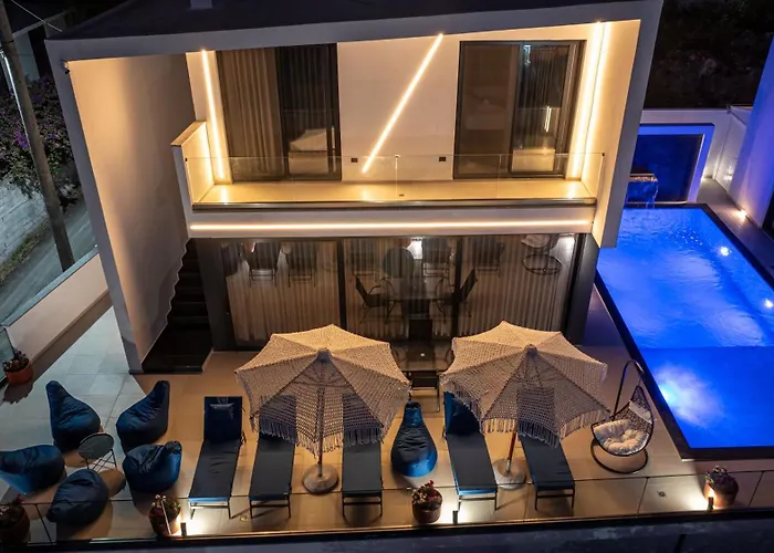 Luxury Angela Villa