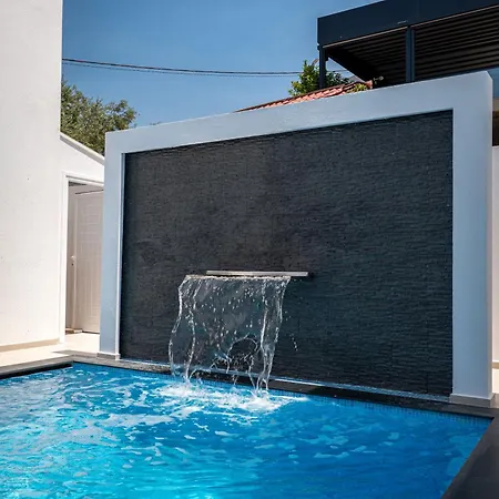 Luxury Angela Vila Ksamil