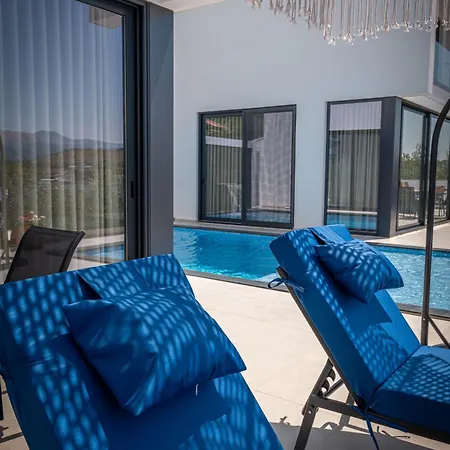 Luxury Angela וילה